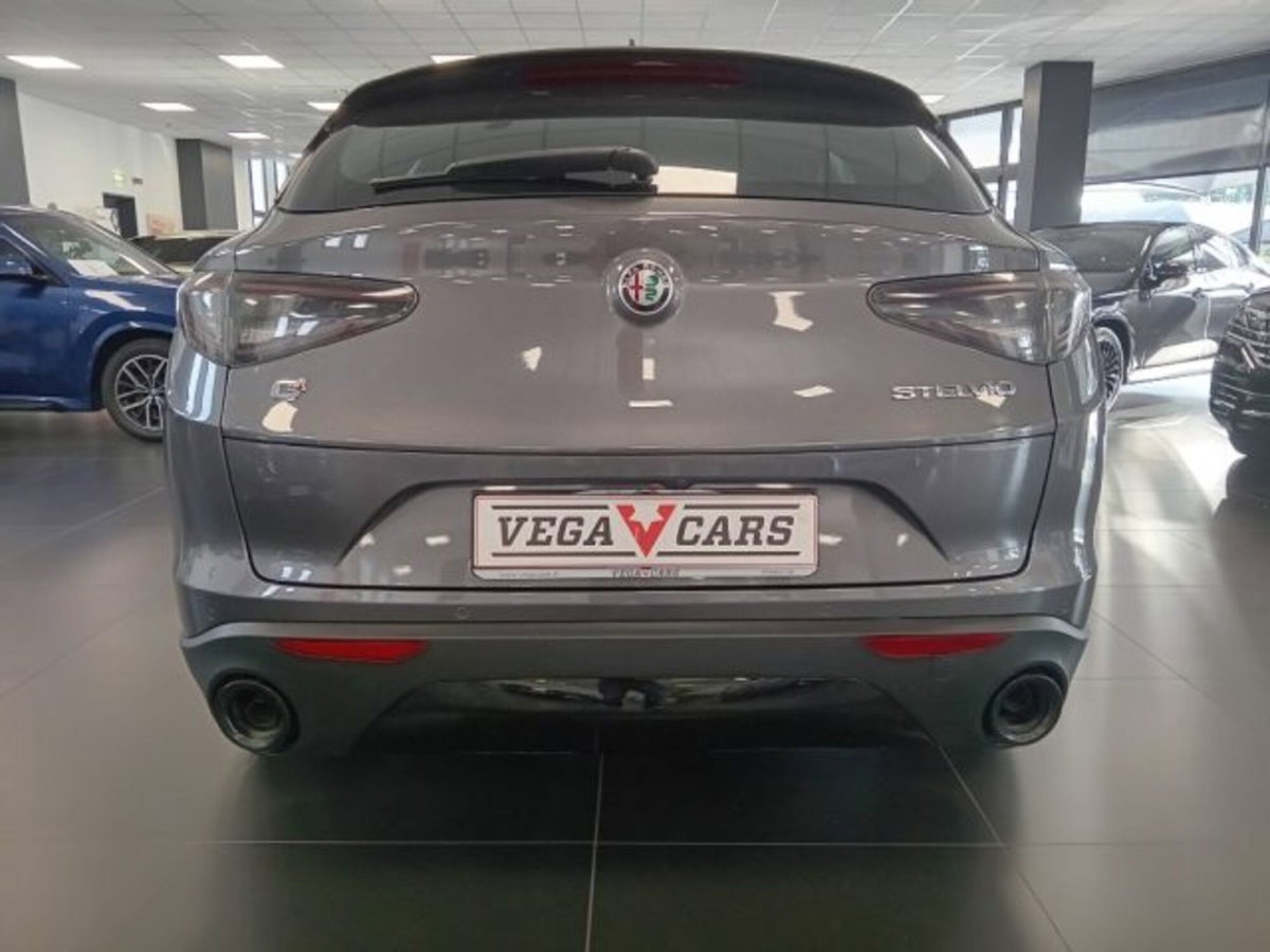 Alfa Romeo Stelvio Stelvio 2.2 Turbodiesel 210 CV AT8 Q4 6C Villa D'este (7)